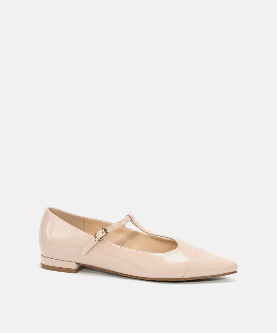 Merceditas T-Strap image number null